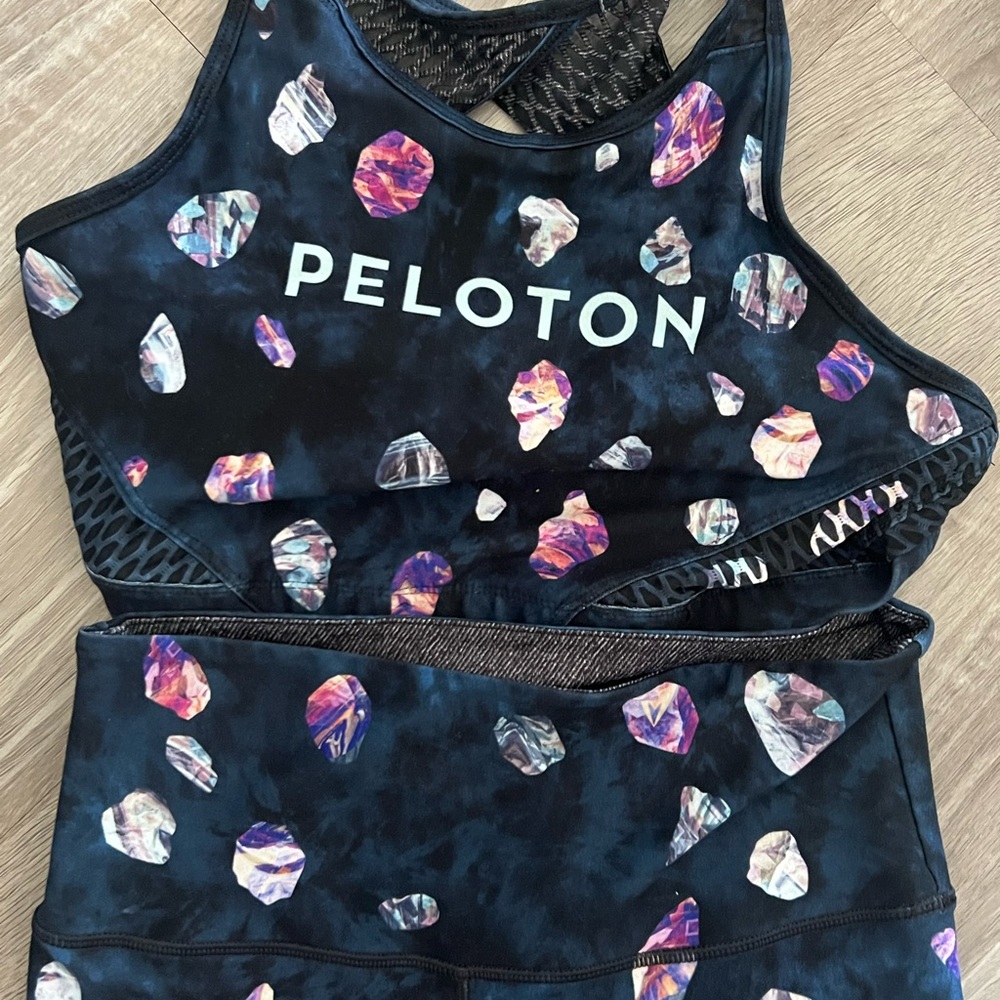 With wear it to heart set (L)